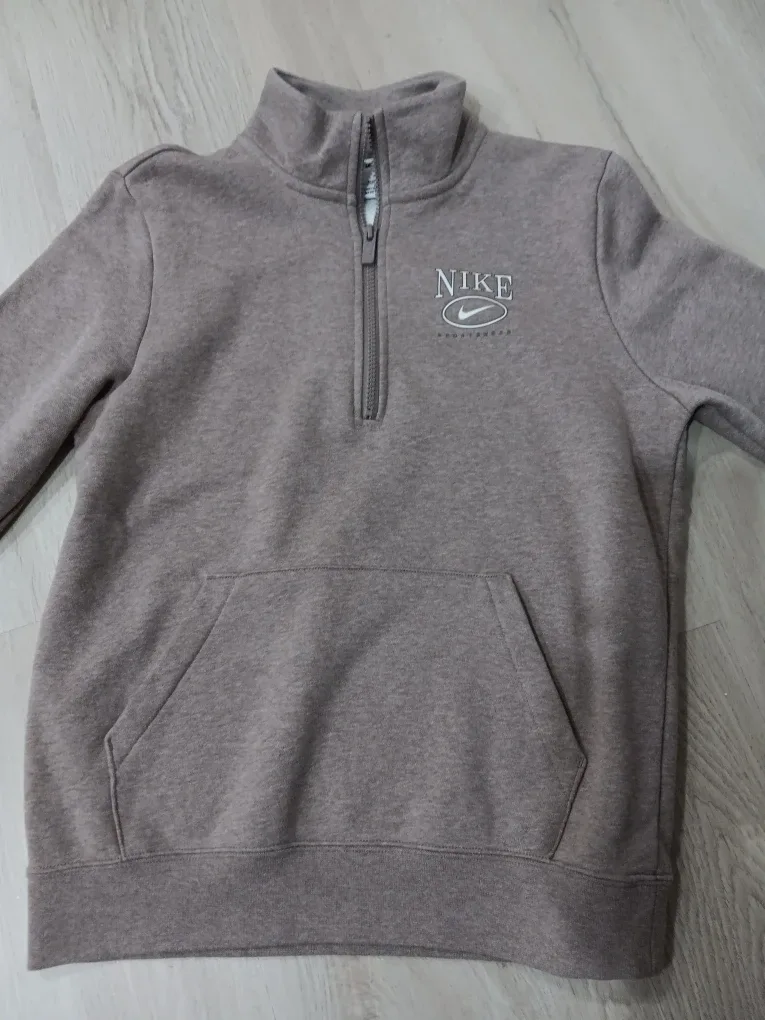 Nike Half-Zip Pullover - Size XS