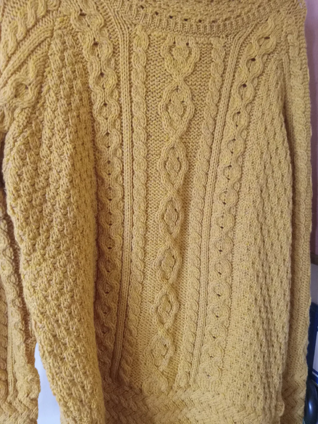 Aran Woollen Mills Cable Knit Sweater image indicator(3)