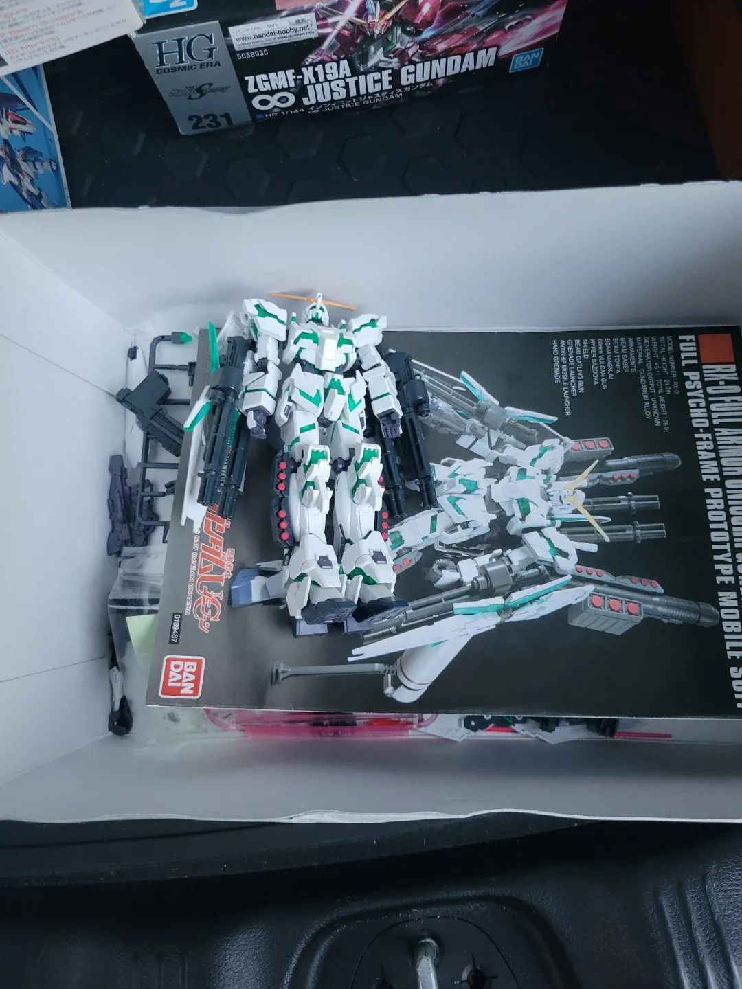 Gundam Model Kits - HG, RG, MG image indicator(7)