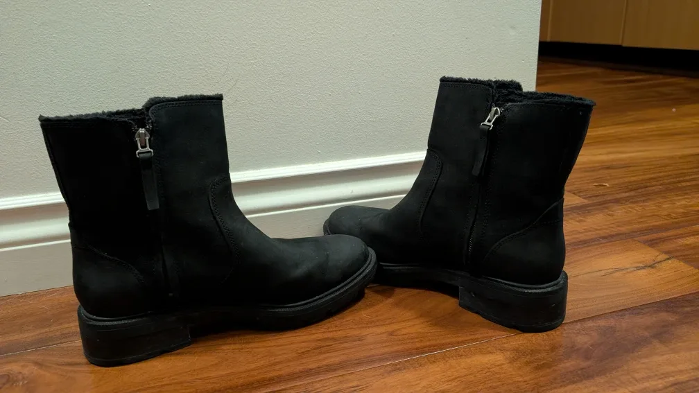 Timberland Black Ankle Boots, Women's US 9 image indicator(2)