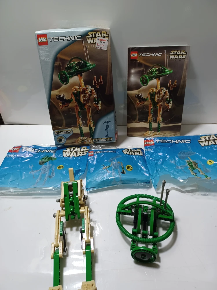 LEGO Technic Star Wars Pit Droid 8000