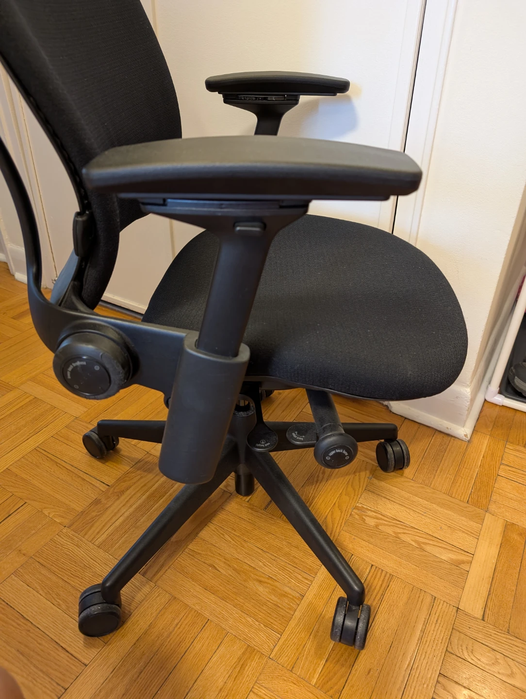 Steelcase Leap v2 - photo 2