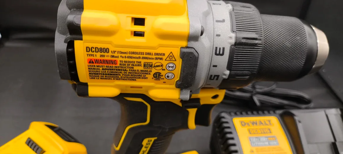 DeWalt DCD800 20V Cordless Drill Driver Kit image indicator(2)