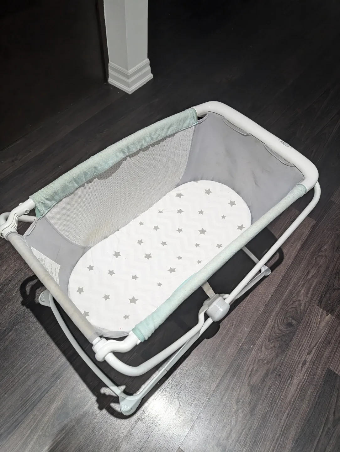 Baby Bassinet - Like New Condition image indicator(2)