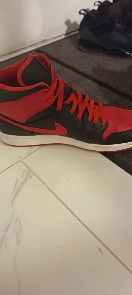 Jordan 1 alternative bred image indicator(4)