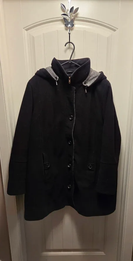 18W Black Hooded Wool Coat