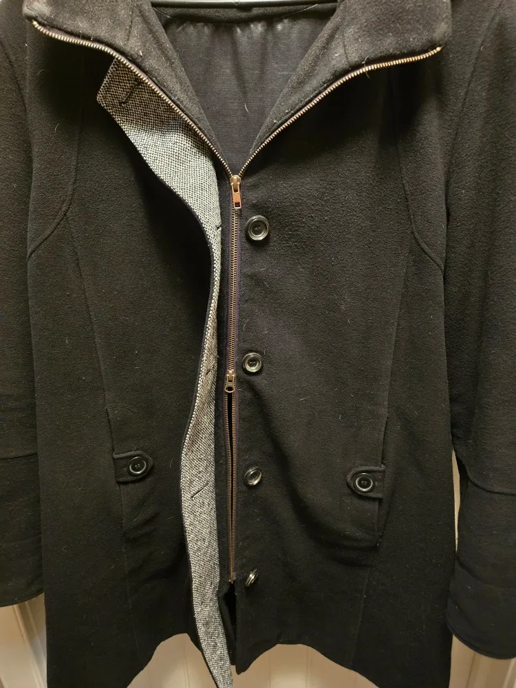 18W Black Hooded Wool Coat image indicator(4)