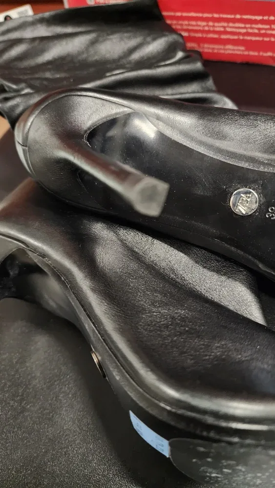 Zara Black Leather Heeled Boots - Size 38 image indicator(4)