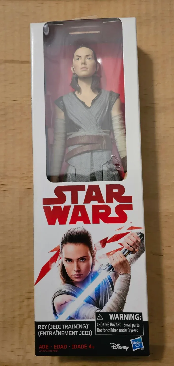 Star Wars Rey (Jedi Training) Action Figure - New