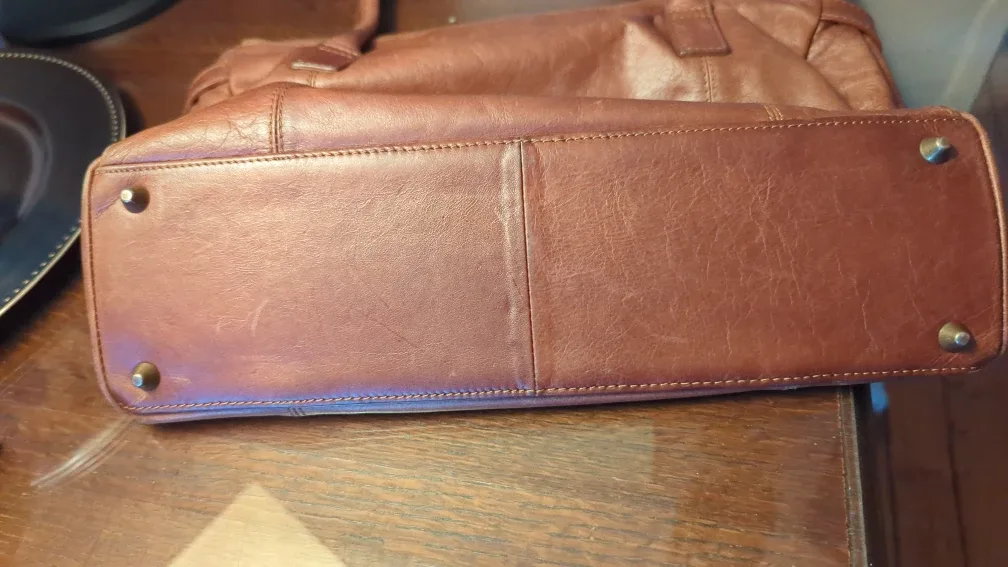 Leather Handbag - Brown And Soft! image indicator(4)