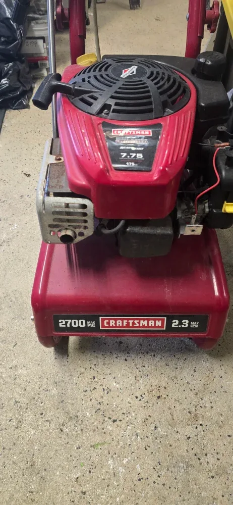 Craftsman 2700 PSI 2.3 Max GPM Pressure Washer image indicator(2)