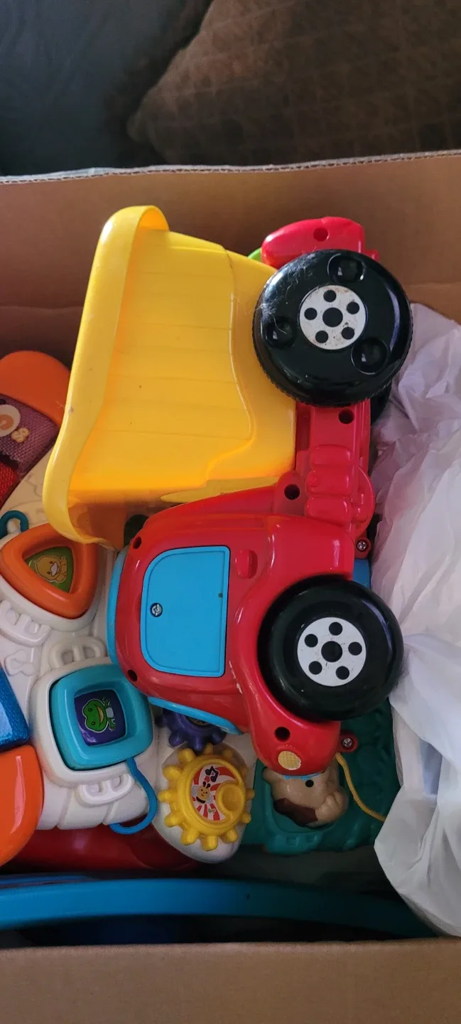 Box of Toys image indicator(5)