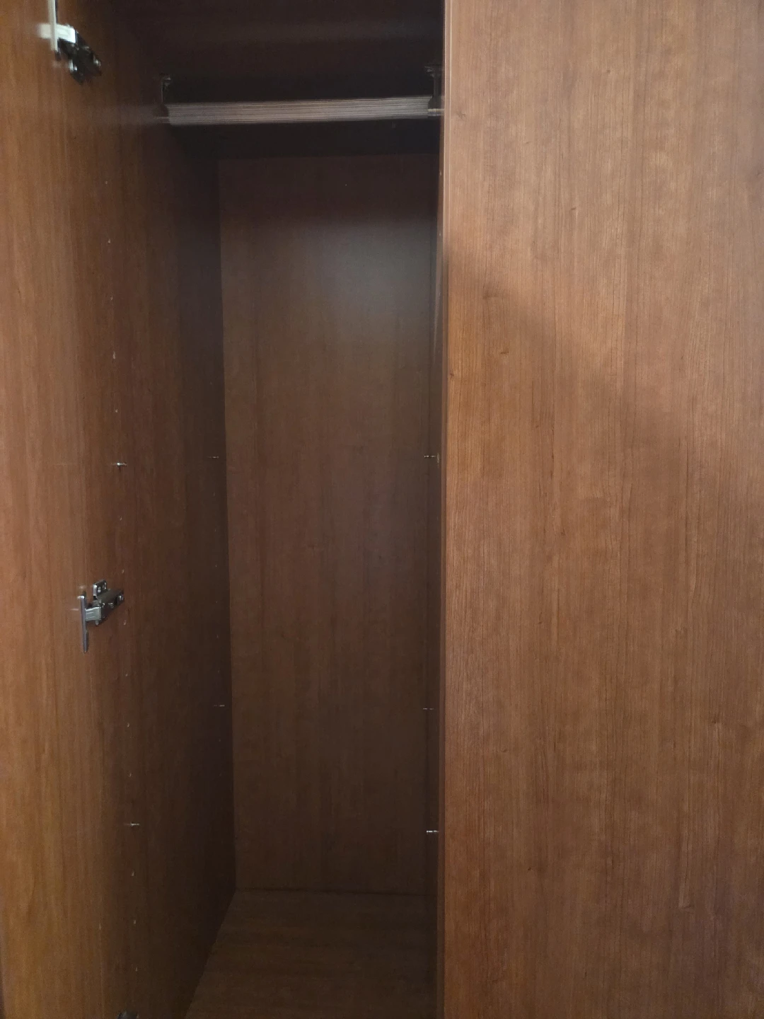 Big spacious closet - photo 3