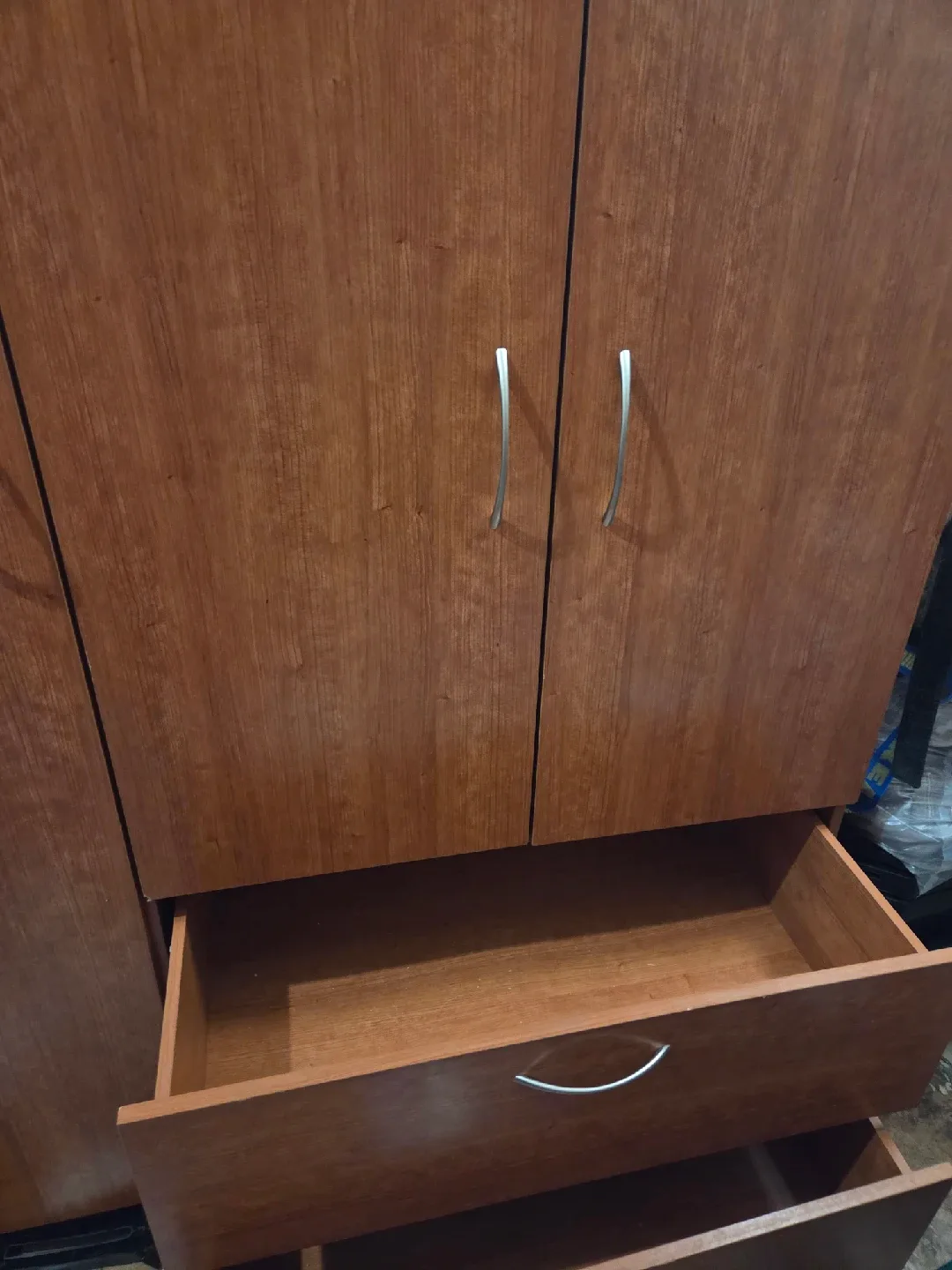 Big spacious closet image indicator(4)