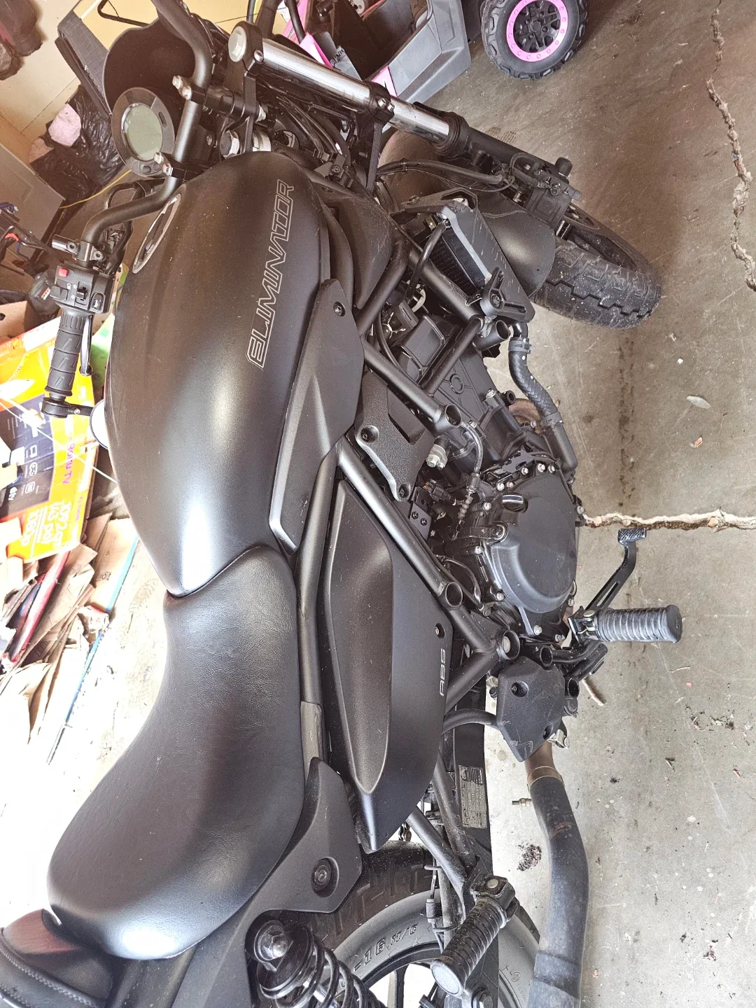 Kawasaki Eliminator Motorcycle - Black 2025 image indicator(3)