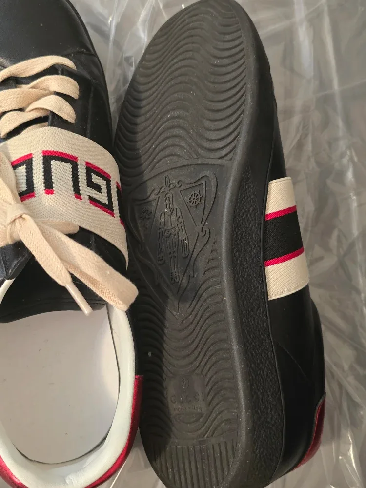 Gucci inspired Black Leather Sneakers size 9,5-10 image indicator(5)