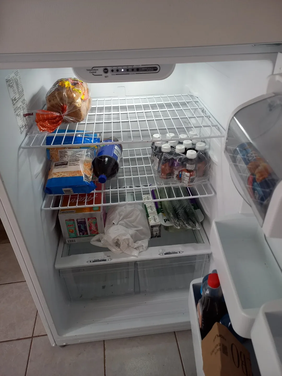 Insignia Refrigerator image indicator(3)