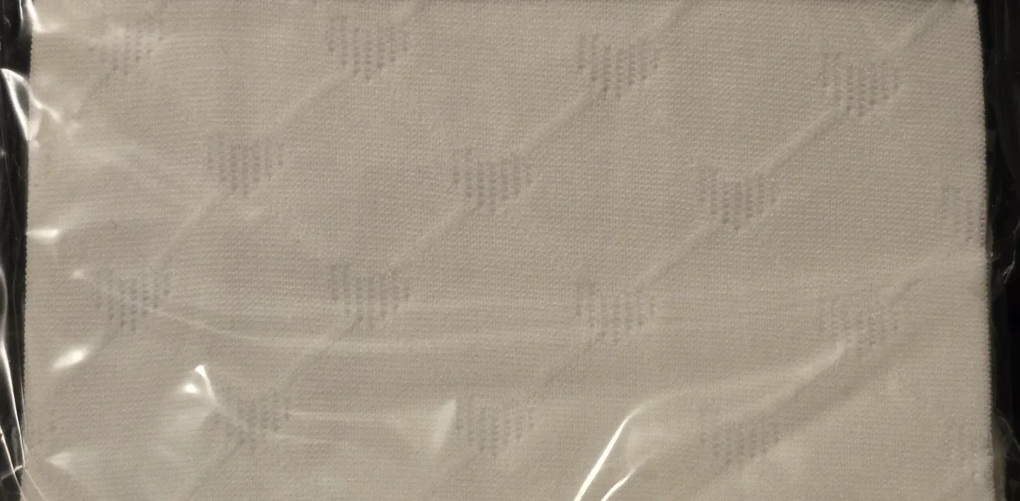 NEW! Girl's White Argyle & Heart Pattern Tights! - Size 8 - 10 image indicator(2)