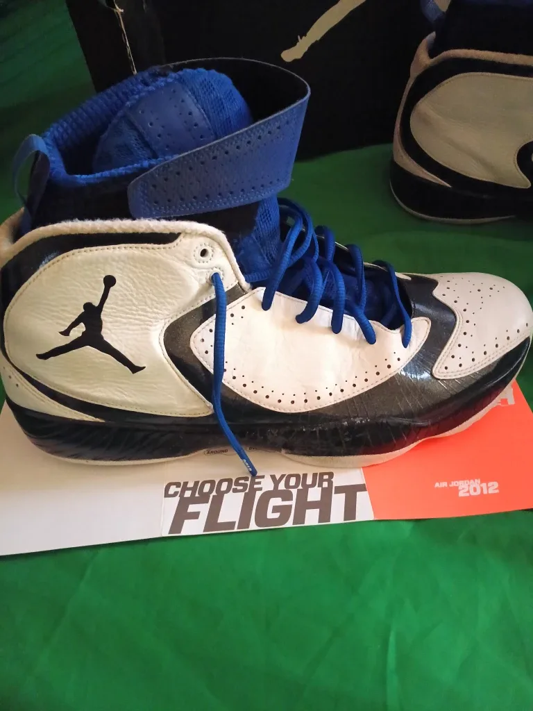 Air Jordan  from a collection 2012 Fly Through series image indicator(4)