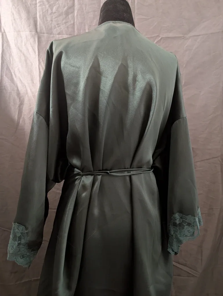 Green Satin Robe with Lace Trim La Senza image indicator(3)