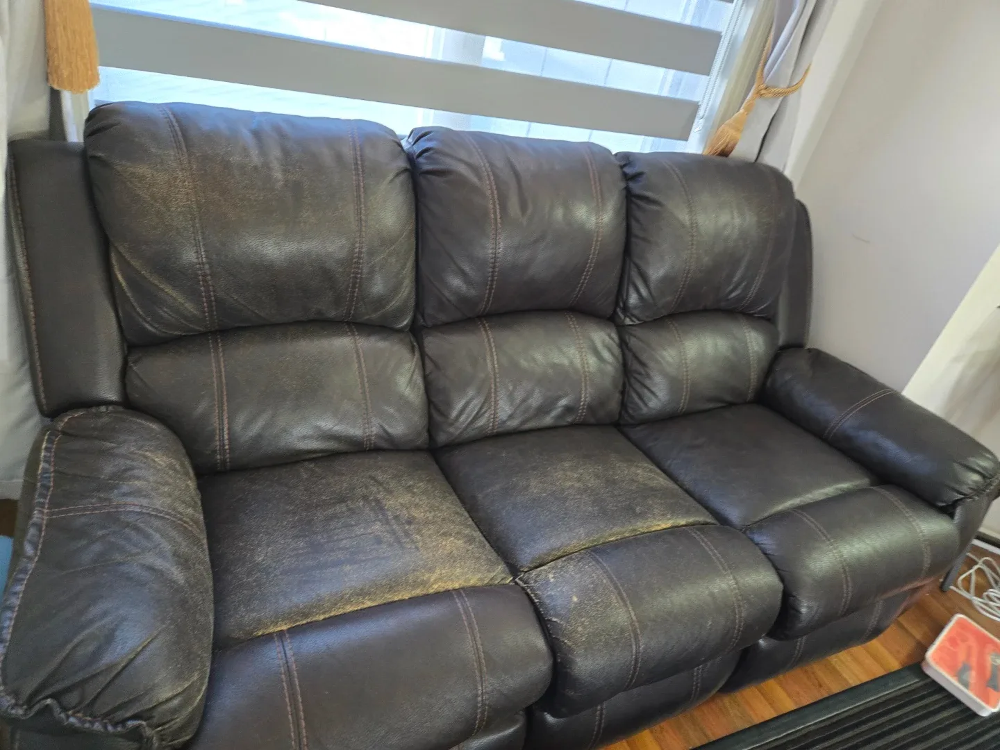 Brown Leather Reclining Sofa image indicator(2)