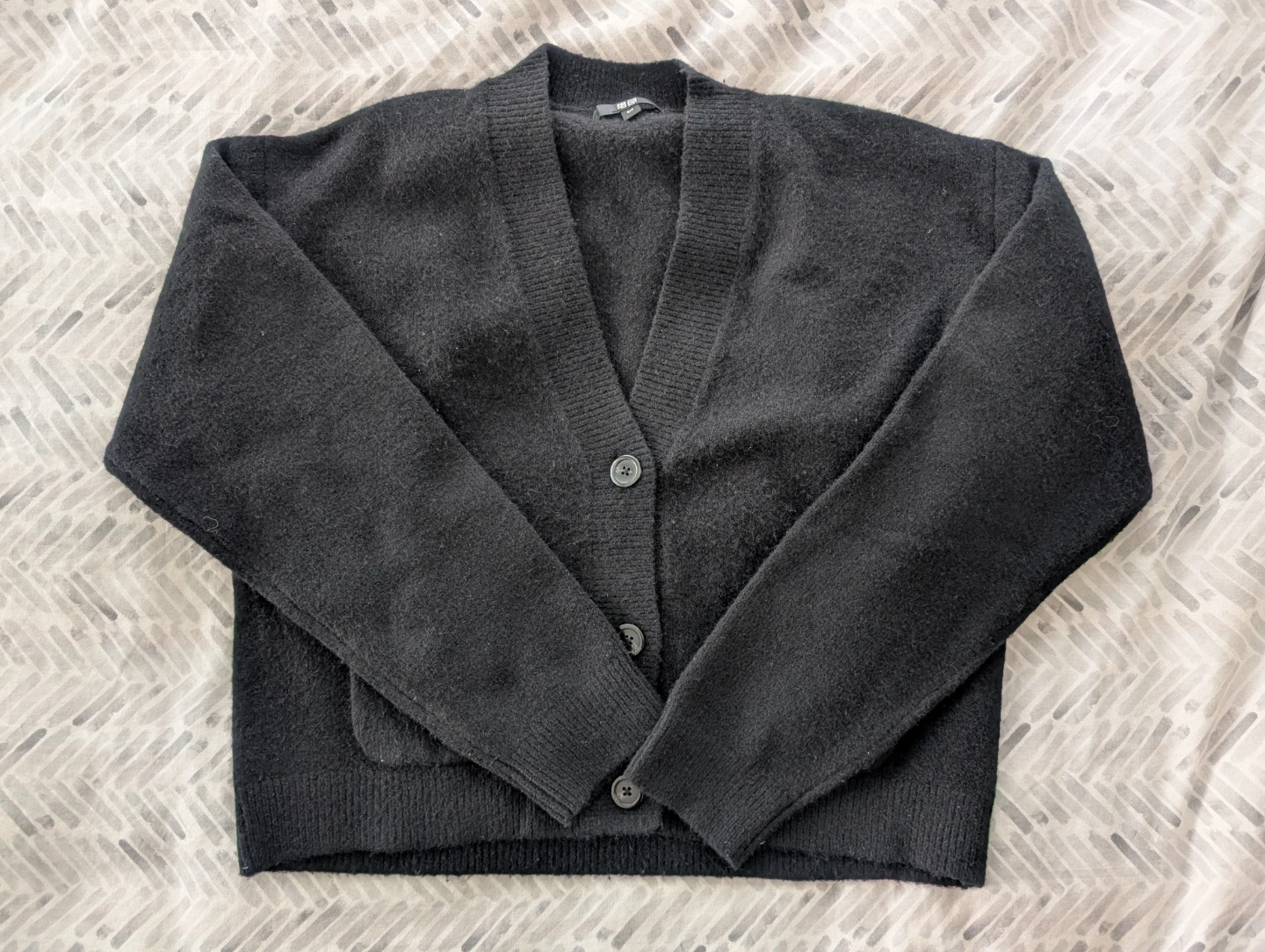 Uniqlo Soufflé Yarn Short Cardigan