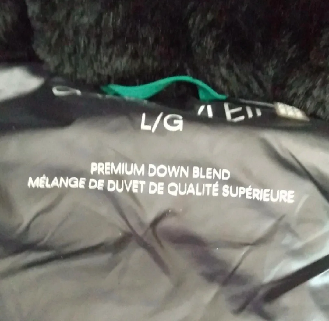 Ladies  green emerald Calvin Klein  puffer jacket image indicator(3)