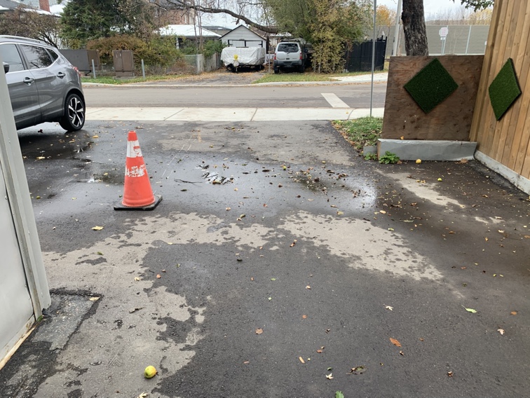 Parkings avail.. For car, SUV, Rv. Up to 16ft Horner/30th st.🥕🥕 - photo 5