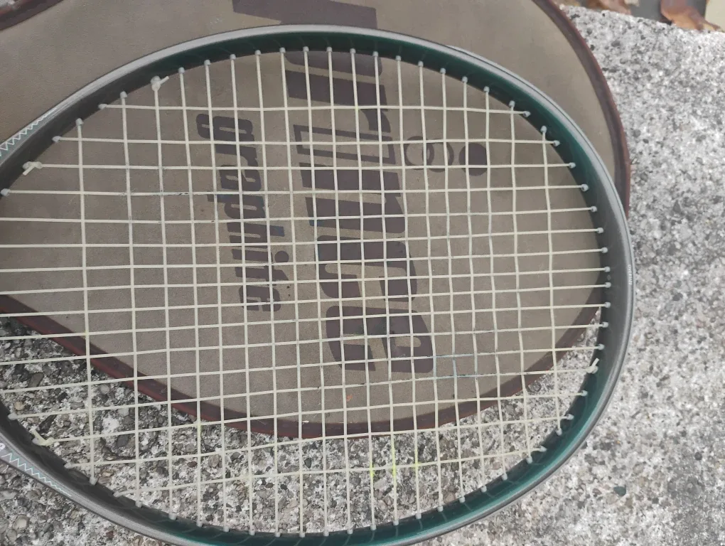 Prince Graphite Tennis Racquet image indicator(3)