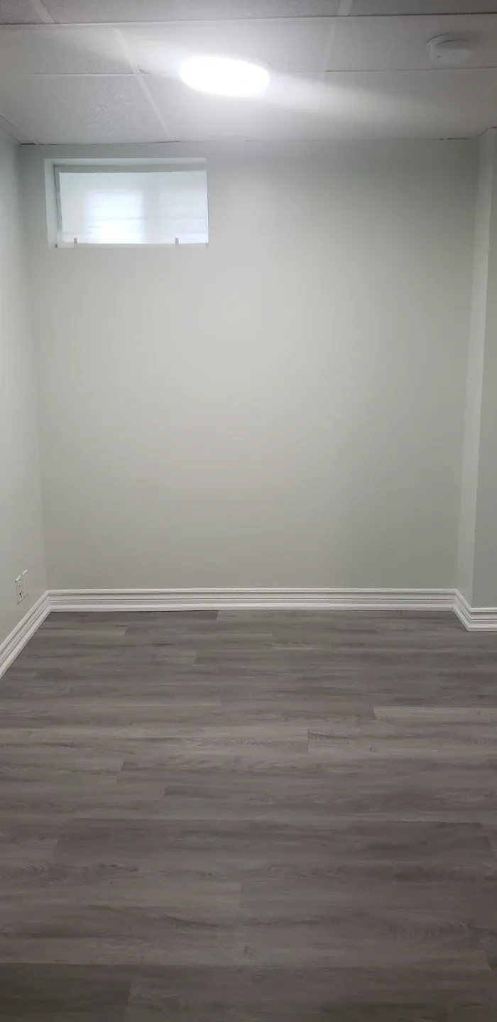 Walkout Basement for Rent - Ajax image indicator(2)