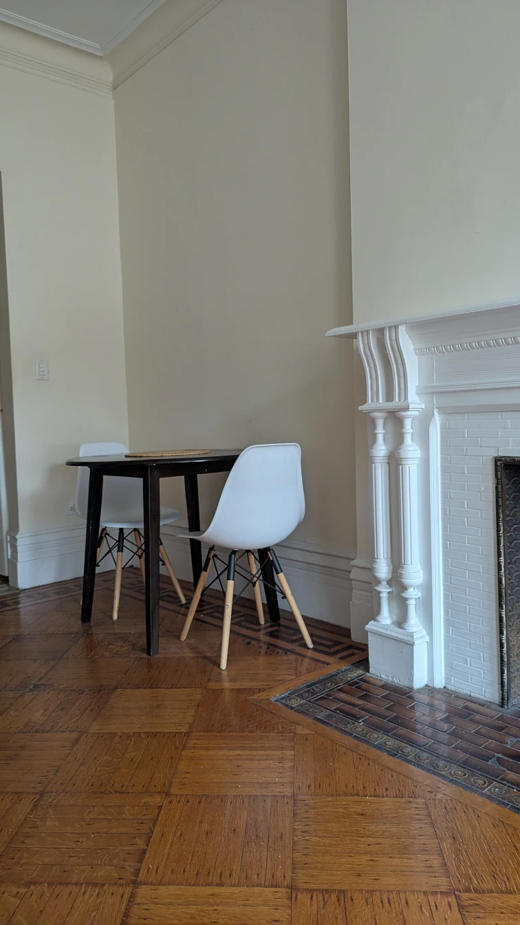 4x Eames Style White Dining Chair - photo 2