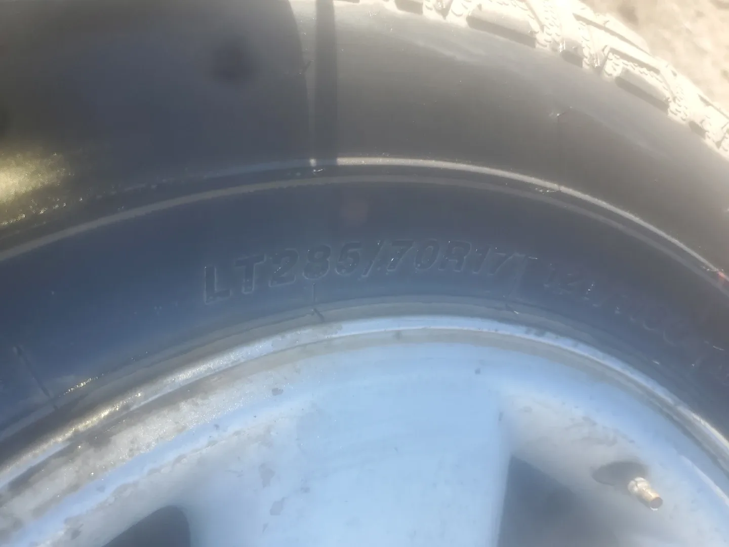 Fronway Rockblade LT285/70R17 Tire image indicator(2)