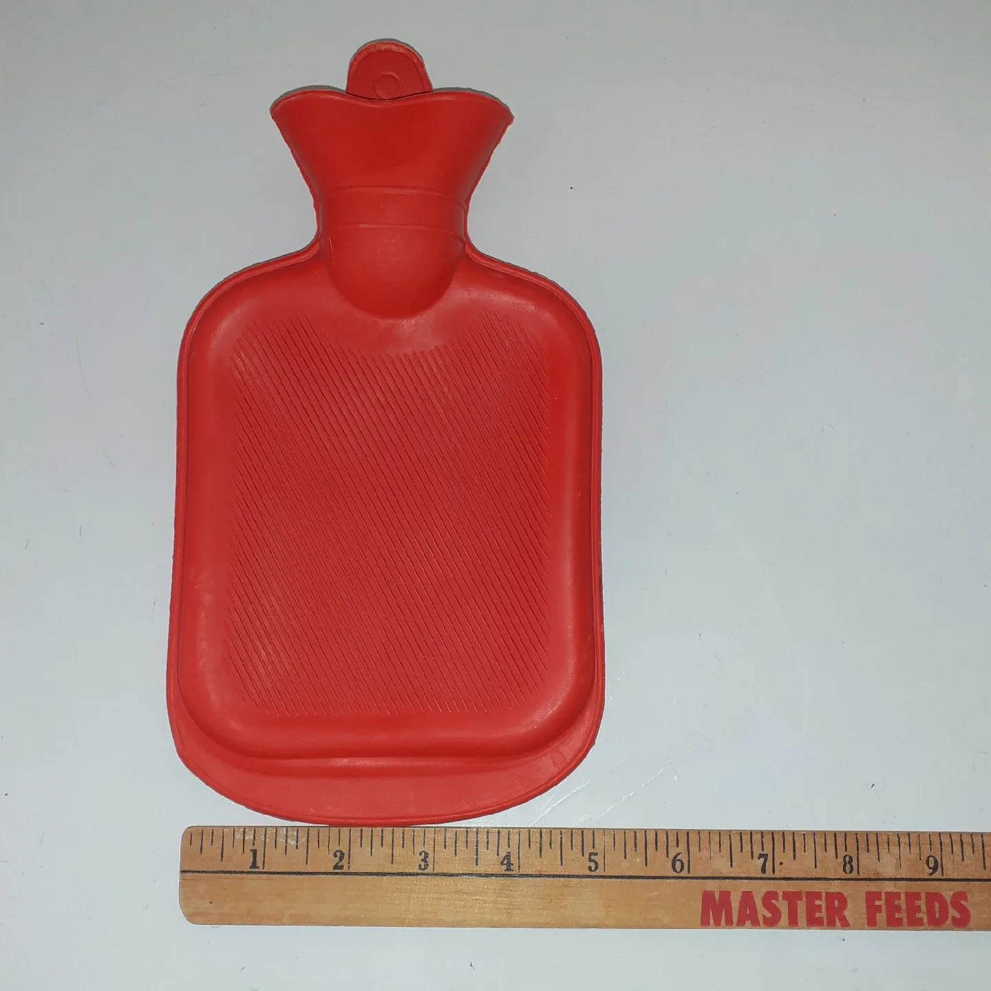 Red Rubber Hot Water Bottle image indicator(4)