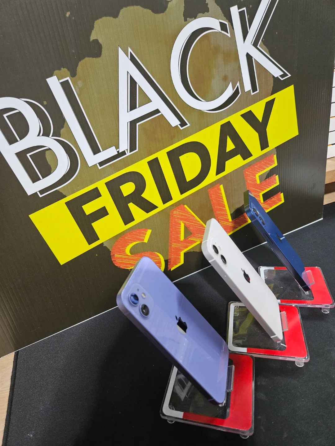 Iphone 12 64gb in different colors image indicator(2)