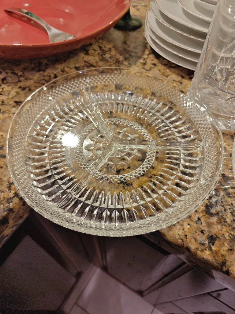 Crystal Serving Dishes image indicator(6)