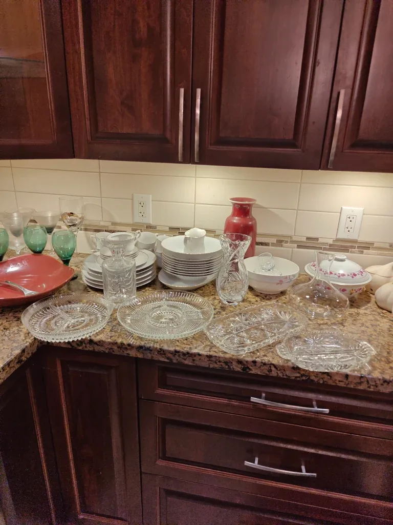 Crystal Serving Dishes image indicator(7)