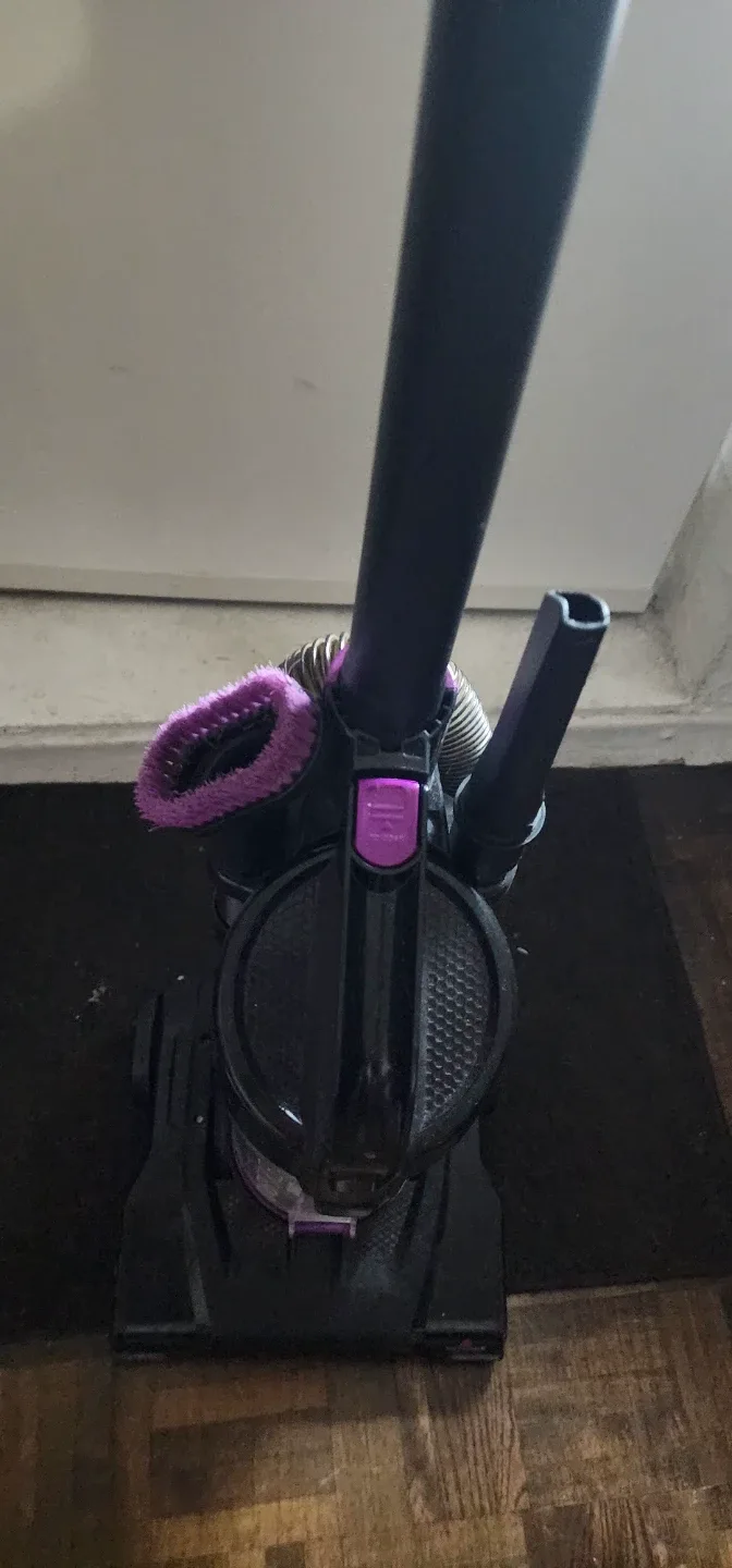 Bissell PowerForce Compact Vacuum - Purple image indicator(3)