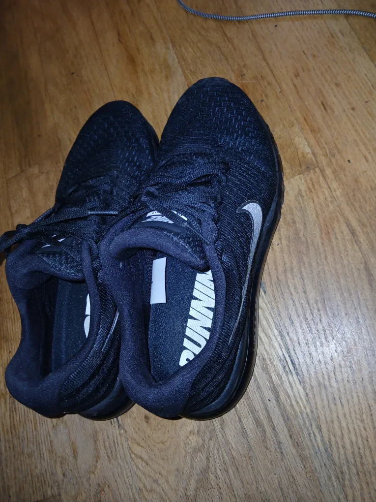 Nike Air Max 2017 Black US 9 image indicator(6)