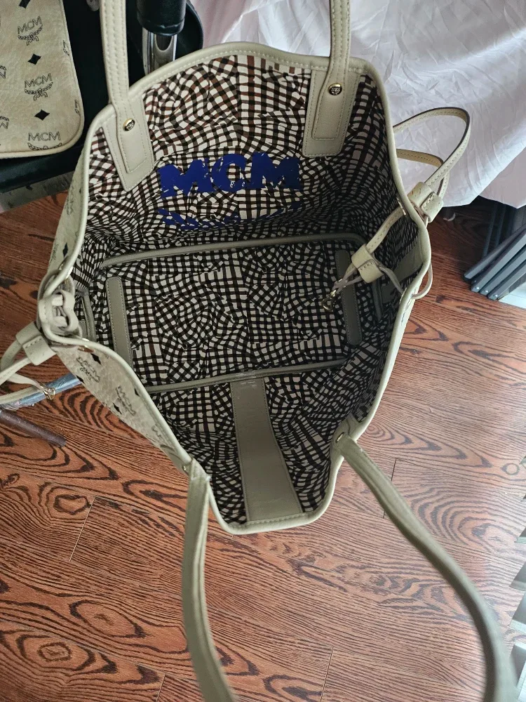 MCM Tote Bag image indicator(2)