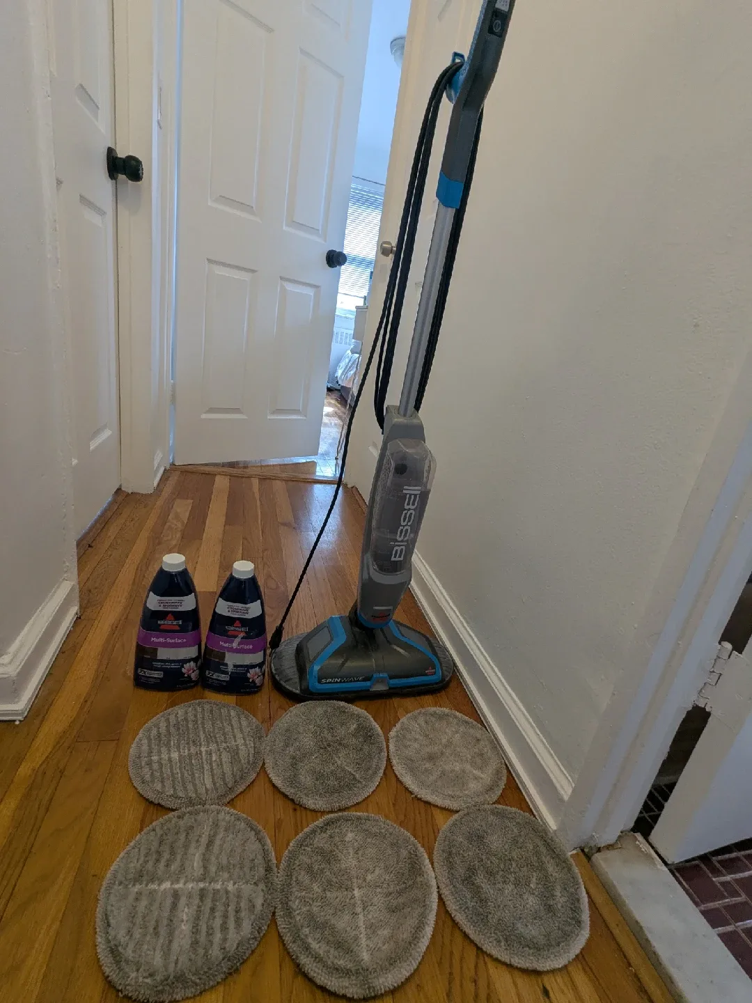 Bissell Crosswave Spinwave Floor Cleaner + Pads thumbnail