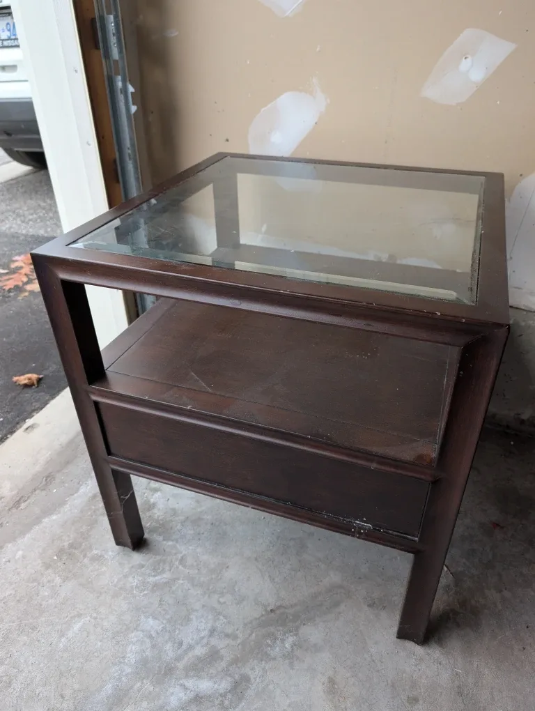 Glass Top End Table with Drawer image indicator(7)