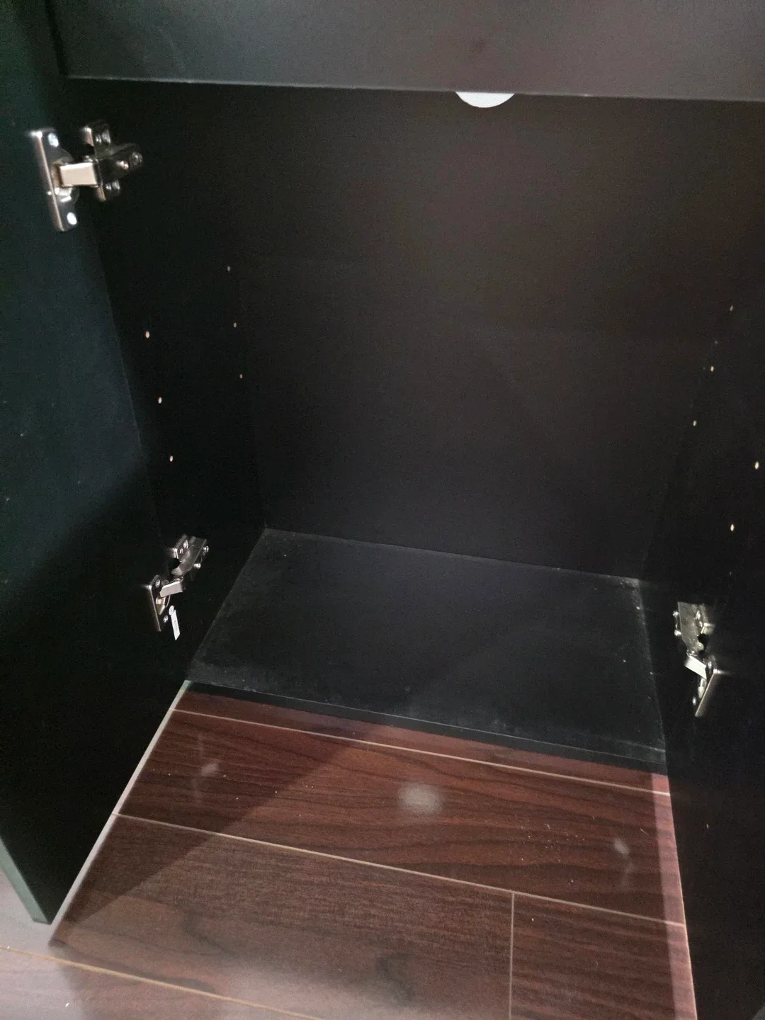 Black Cabinet with Doors image indicator(2)