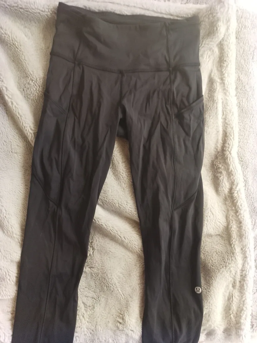 Lululemon Black/Dark Grey Leggings