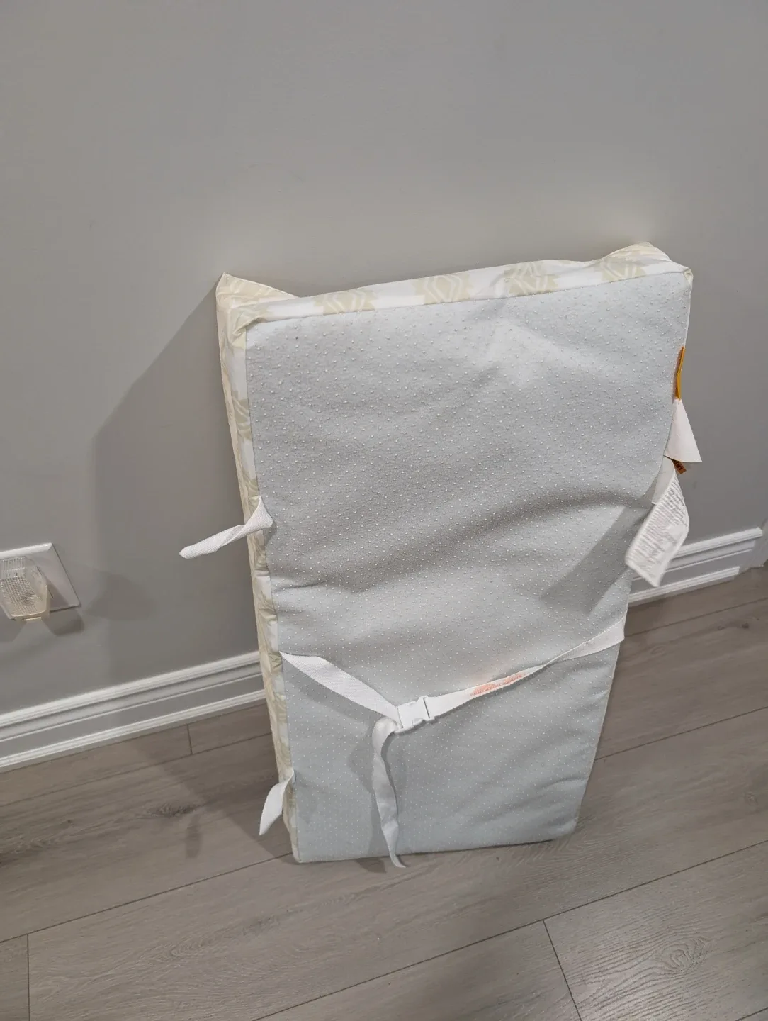 Skip Hop changing pad image indicator(2)