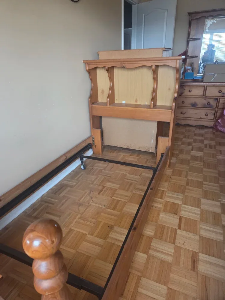 Wooden Bedroom Set - Headboard, Dresser, Mirror image indicator(2)