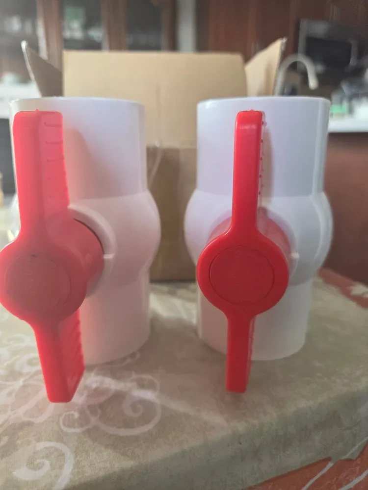 Two 1 1/2"  UPVC Ball Valves image indicator(2)