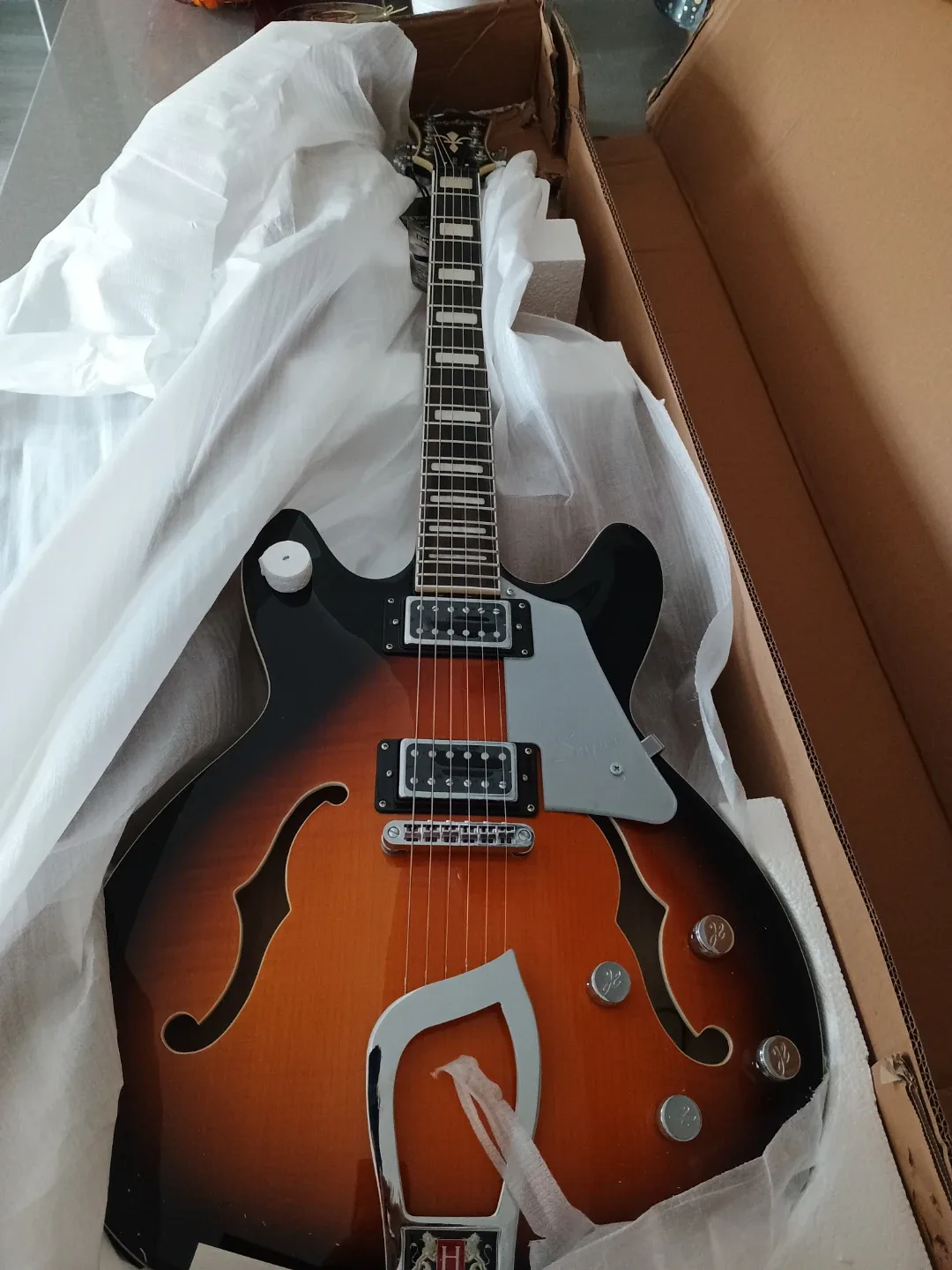 BEST CHRISTMAS GIFT! New Electric Guitar HAGSTROM SUVIK-TSB image indicator(6)