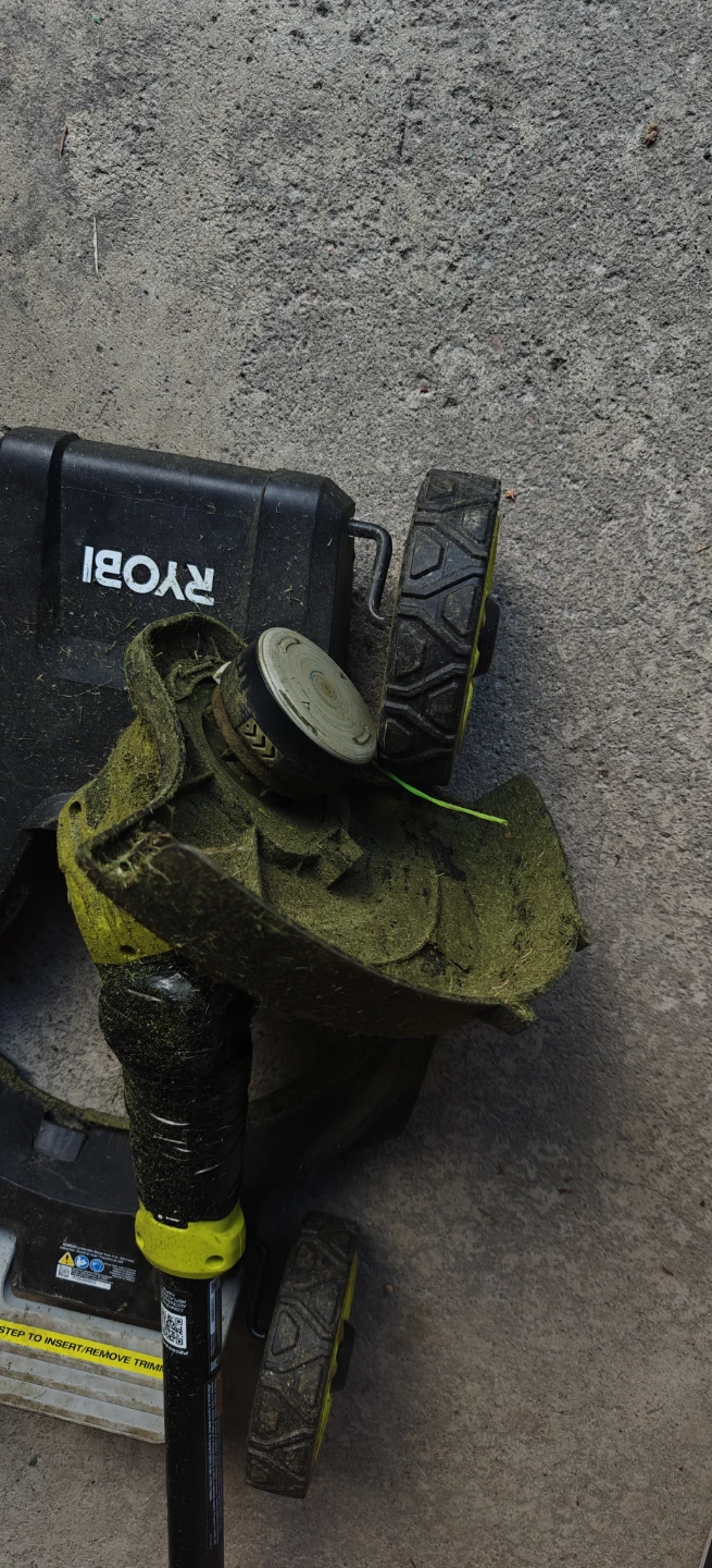 Ryobi Cordless Lawn Edger/Trimmer (No Battery) - photo 2
