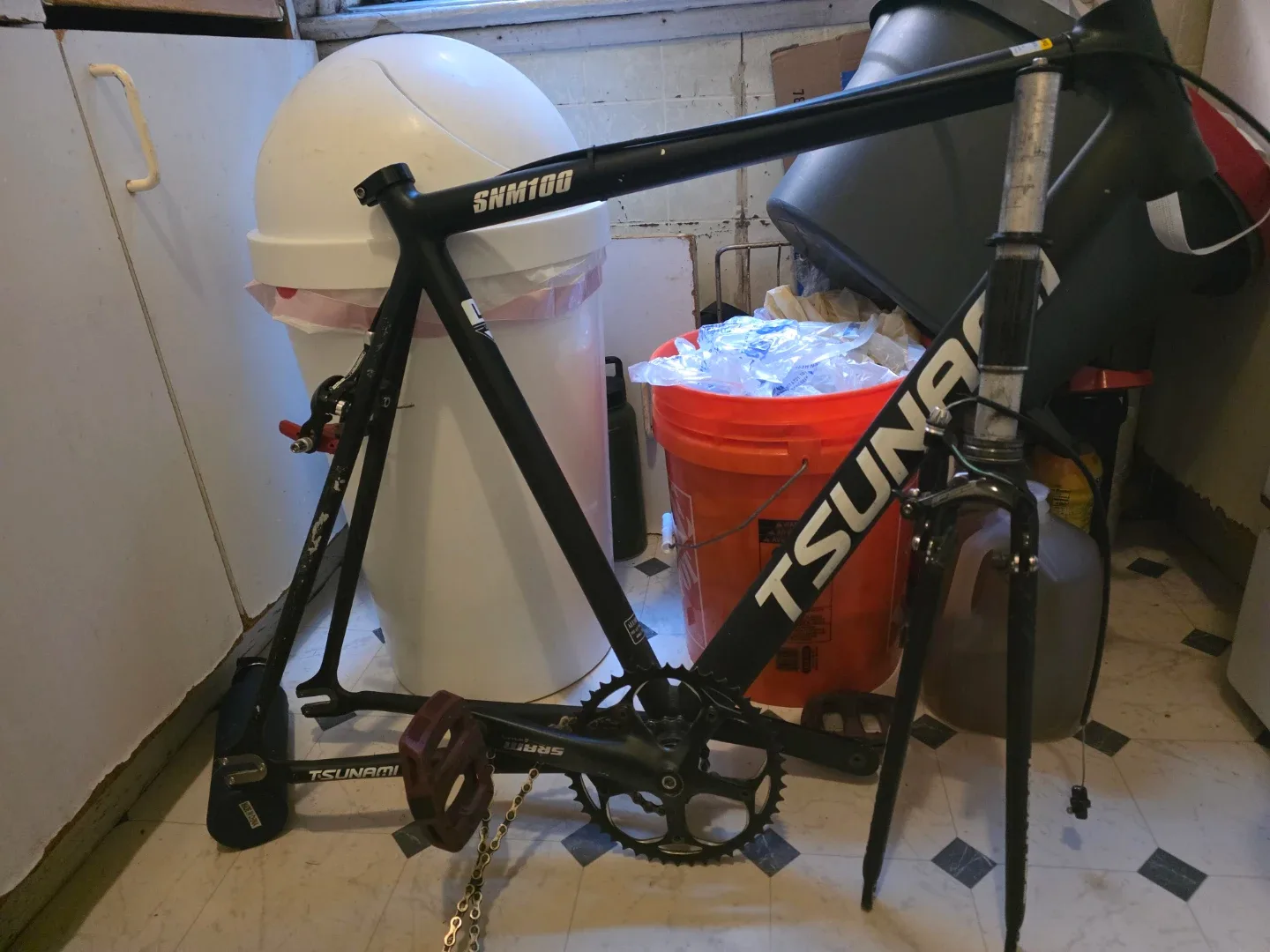 Tsunami SNM100 Black Bike Frame image indicator(2)