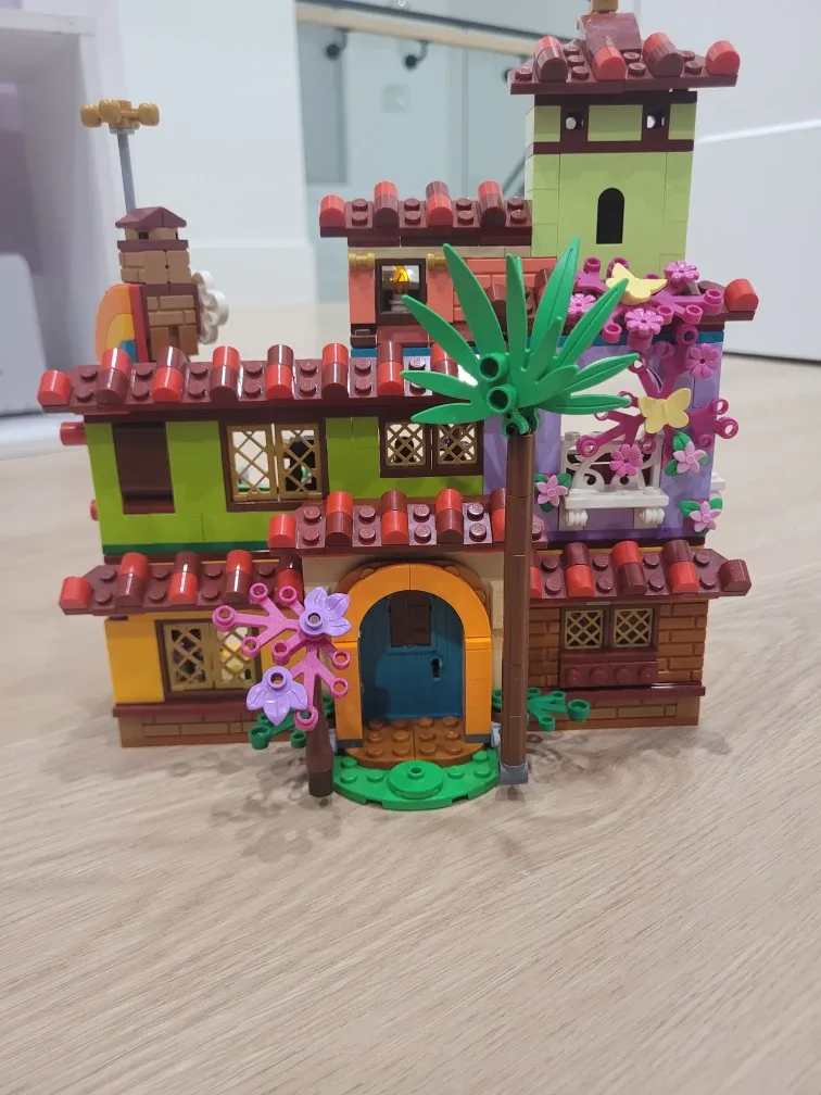 Lego Disney Encanto The Madrigal Family House